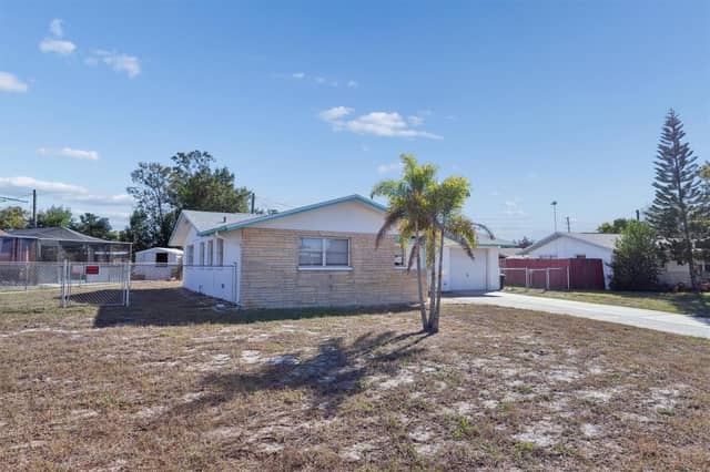 7608 REDCOAT AVE photo