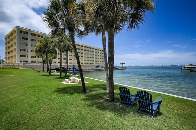 100 BLUFF VIEW DR #211C photo