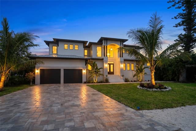 626 BUTTONWOOD DR photo