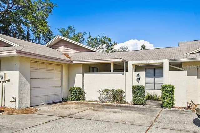 103 LAKESIDE COLONY DR photo