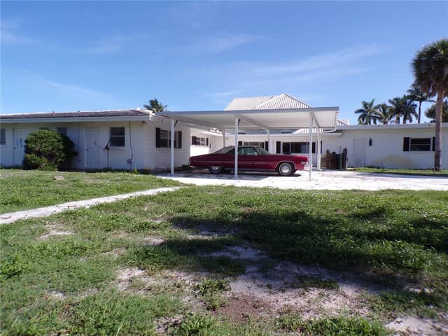 1124 SUNSET DR photo