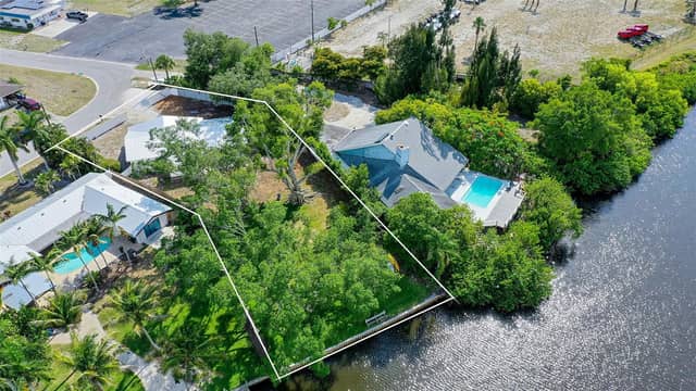 2103 LUSITANIA DR photo
