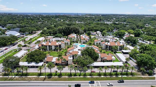 2207 BELLEAIR RD #B16 photo