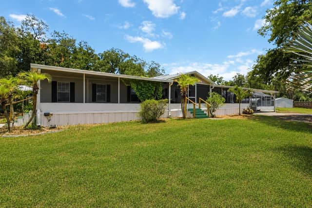 12104 WOODSIDE DR photo