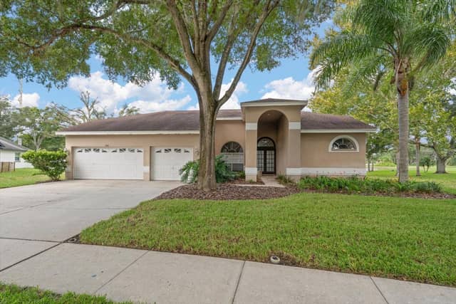 684 SAMANTHA DR photo