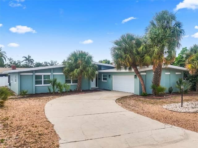 409 4TH AVE N photo