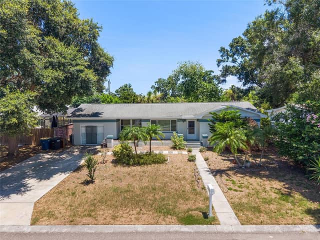 1428 PINEBROOK DR photo