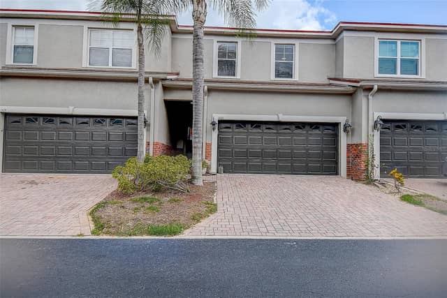 1426 HILLVIEW LN photo