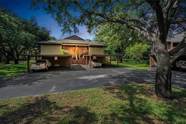 2205 LENNOX RD E #2205 photo