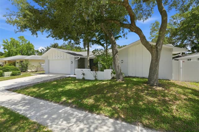 104 NESTLEBRANCH DR photo