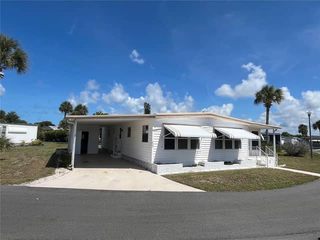 633 COMO DR photo