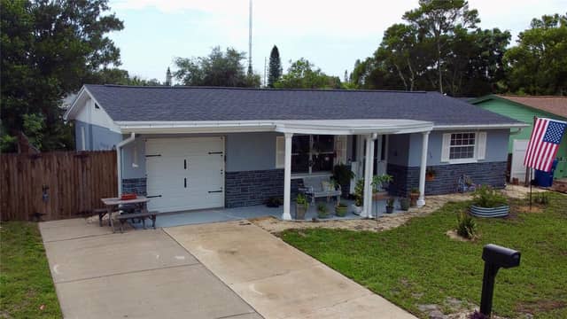1421 WICKHAM LN photo
