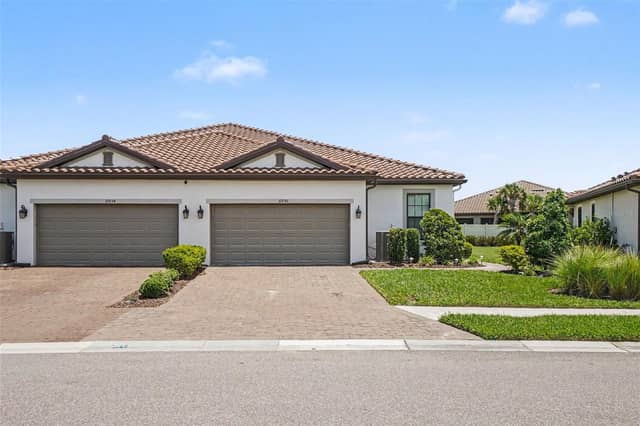 10930 WENDOVER DR photo