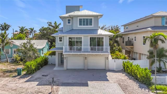 2918 GULF DR photo