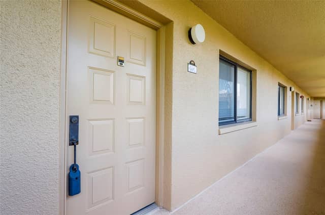 3062 EASTLAND BLVD #406 photo