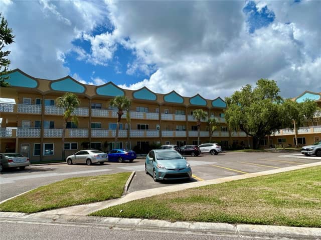 2467 FINLANDIA LN #27 photo