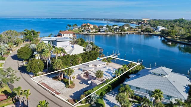 355 S SHORE DR photo