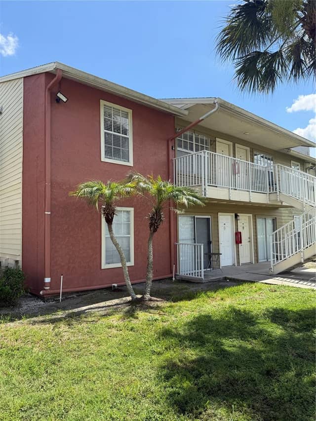 220 LAKE PARSONS GRN #205 photo