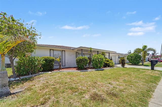 7006 MAPLEHURST DR photo