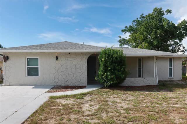 6533 RIDGE CREST DR photo