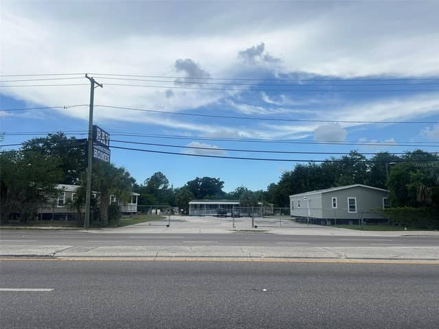 10916 N NEBRASKA AVE photo