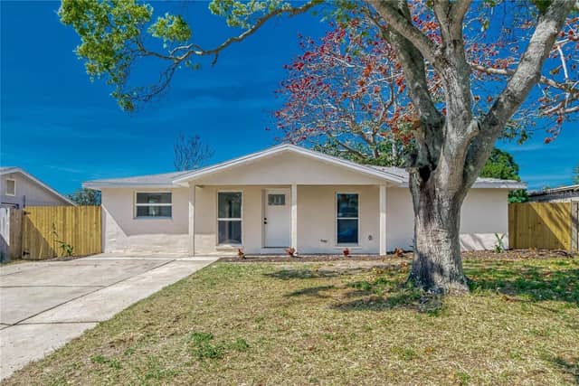1300 MELONWOOD AVE photo