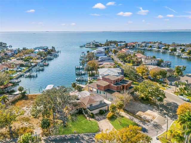 2605 S BEACH DR photo