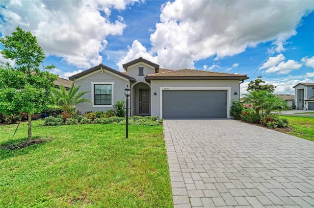 15045 SERENE SHORES LOOP photo