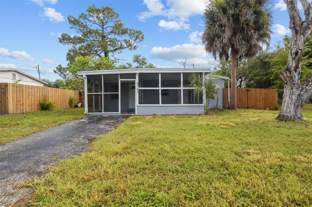 6723 78TH AVE N photo
