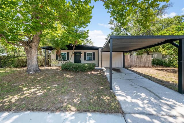 7402 WISHING WELL CT photo