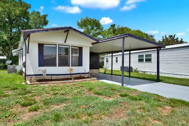 34421 COUNTRYSIDE DR photo