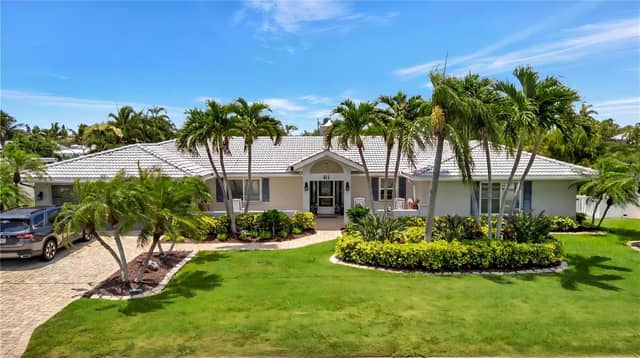 514 KEY ROYALE DR photo