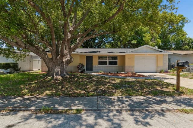 7105 OAKSHIRE DR photo