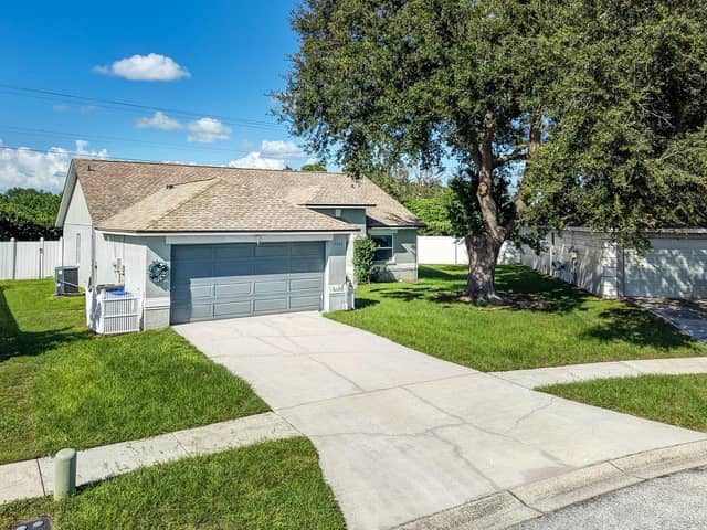 13222 PINE CREEK CIR photo