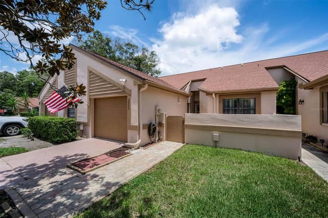 3477 HILLMOOR DR photo