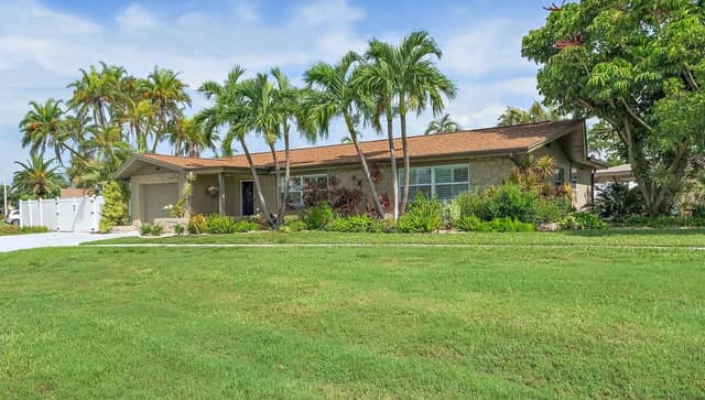 101 MADONNA BLVD photo