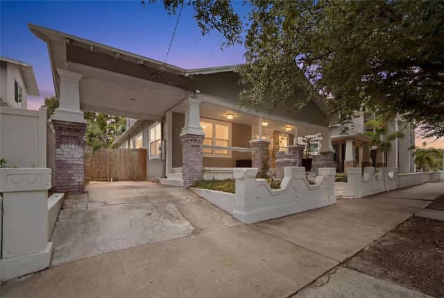 2132 W BEACH ST photo