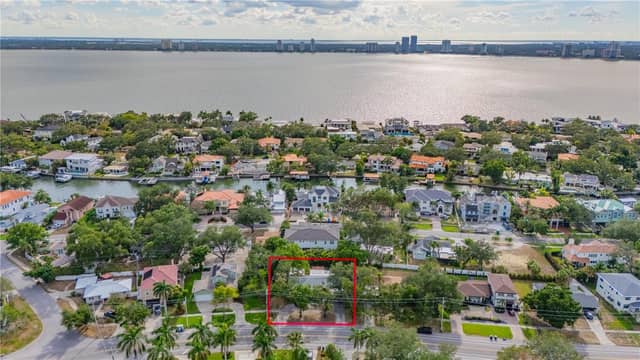 504 W DAVIS BLVD photo