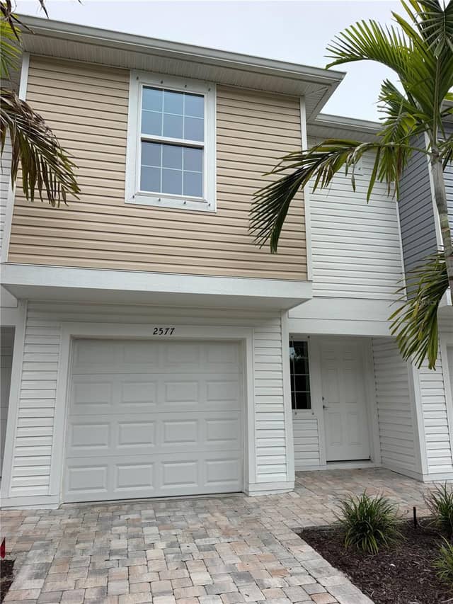 2577 6TH AVENUE DR E photo