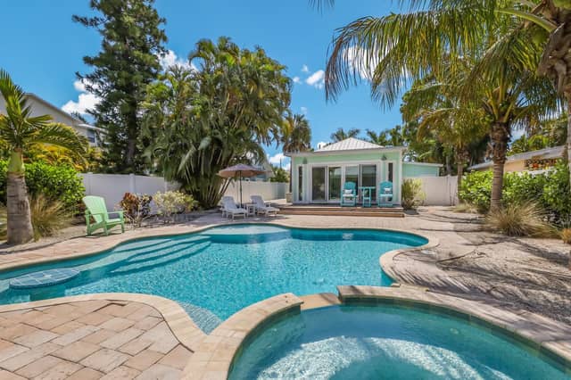 504 SPRING AVE photo