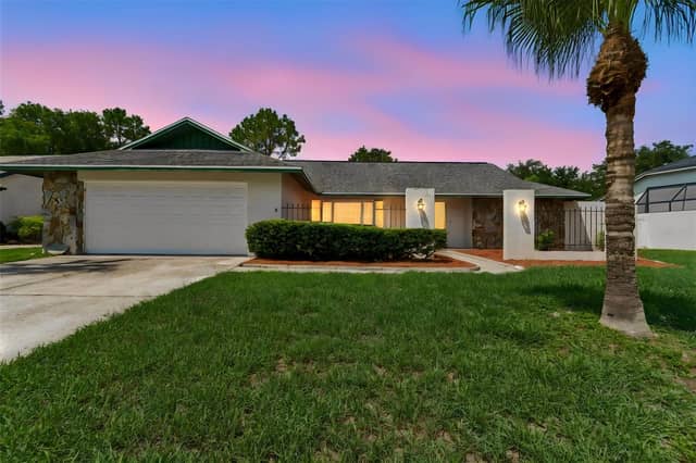 9237 PEBBLE CREEK DR photo