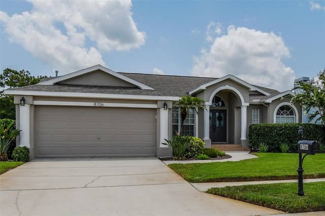 8706 LINEBROOK DR photo