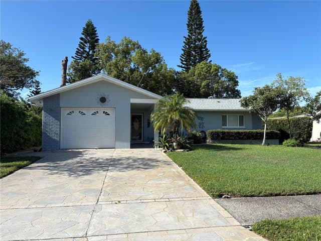 133 STAFFORD CIR photo