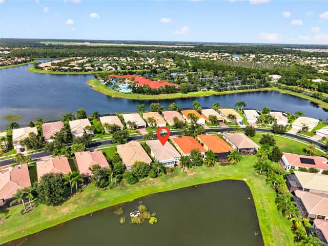 15929 GOLDEN LAKES DR photo