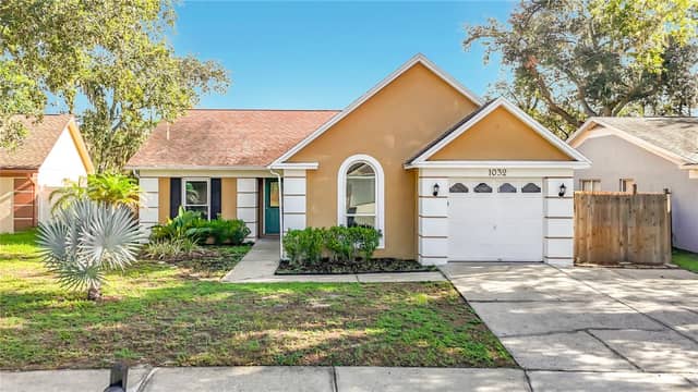 1032 HARDWOOD DR photo