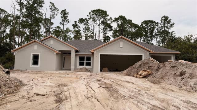 5806 GARAFOLA AVE photo