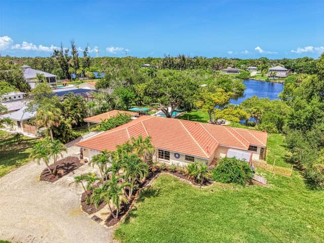 140 S OXFORD DR photo