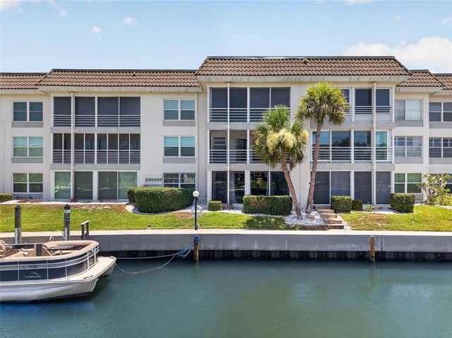 4390 EXETER DR #107 photo
