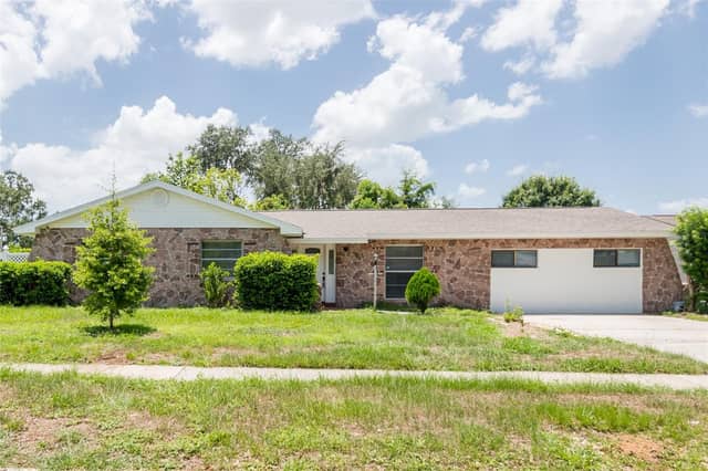 902 SHANGRI LA DR photo
