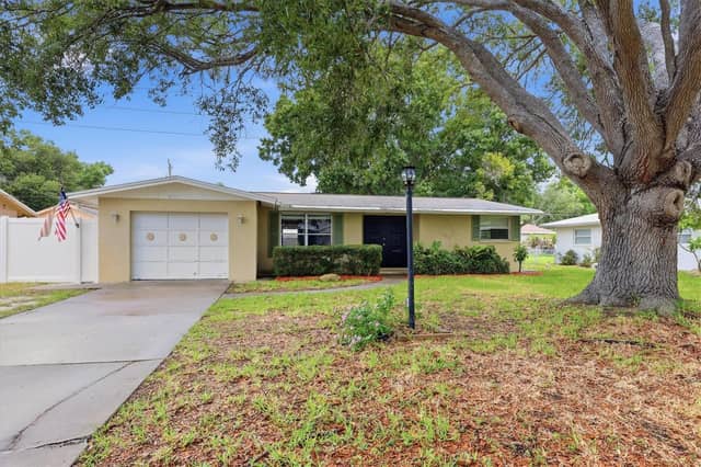 2173 FIESTA DR photo